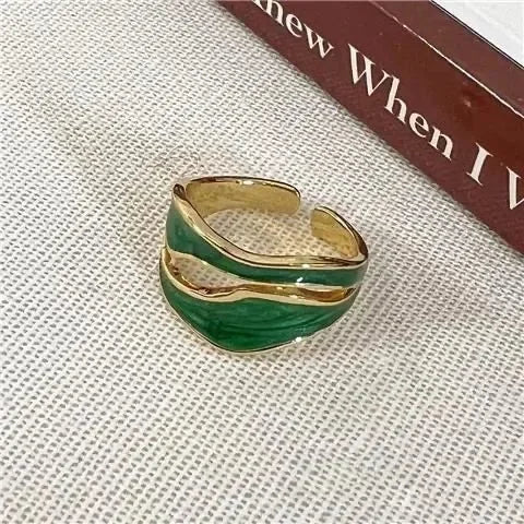 Anel Geométrico Ajustável de Esmalte Branco Vintage