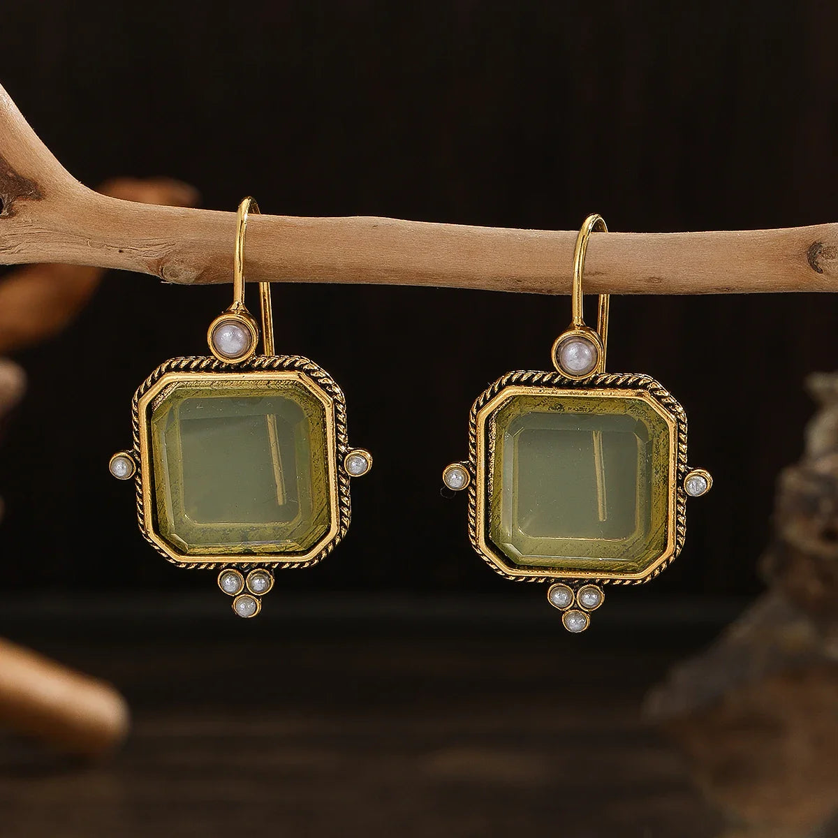 Brincos de Pérola Geométricos Elegantes e Vintage