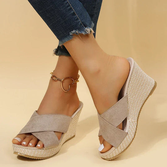 Jewel - Sandálias de Salto Wedge Chic