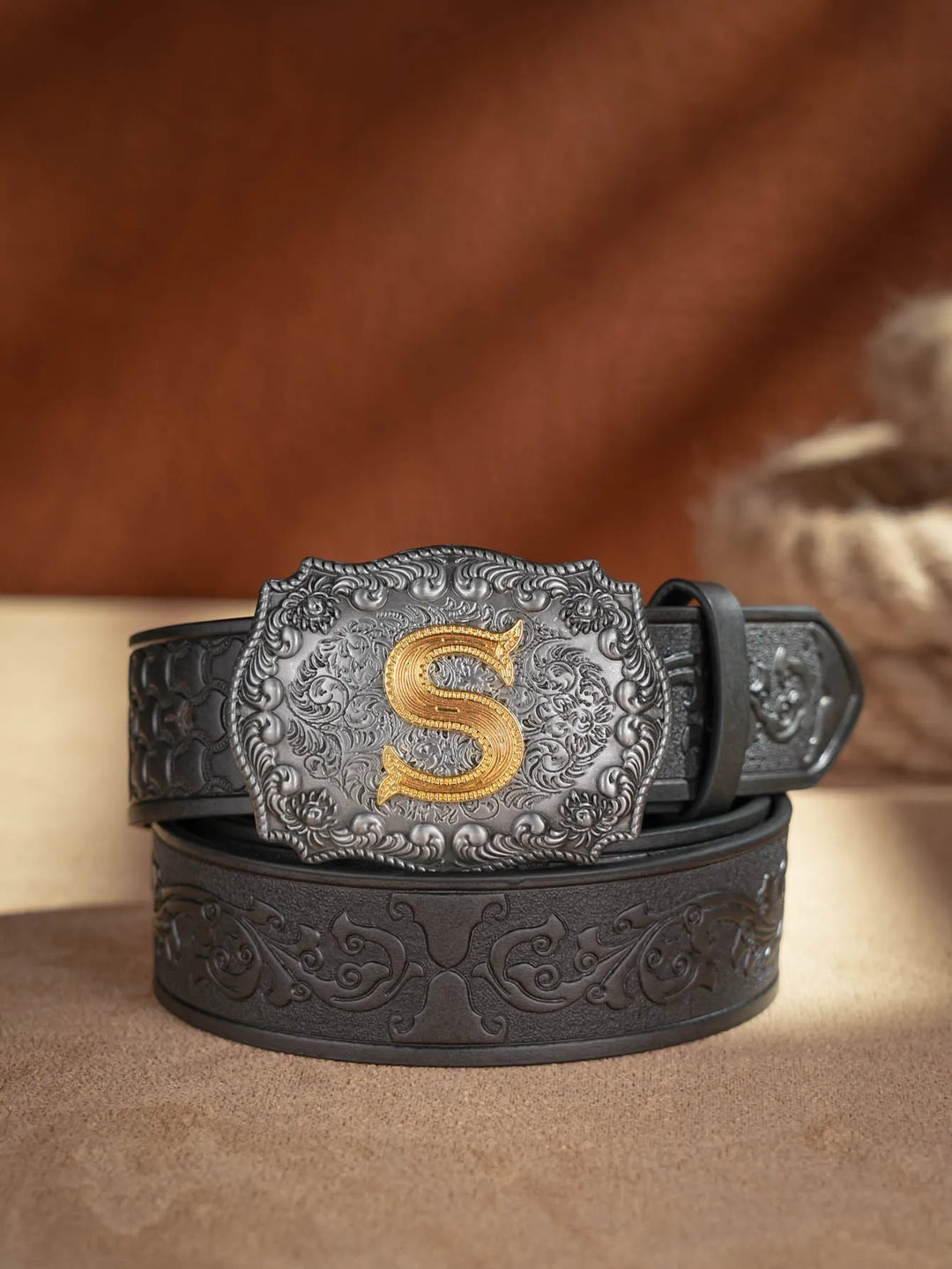 Cinto de couro Honor Lasso com inicial personalizado
