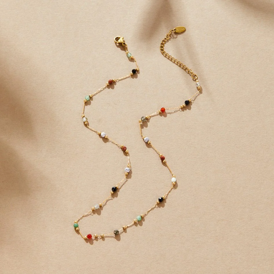 COLAR DE PEDRAS COM CONTAS LULU