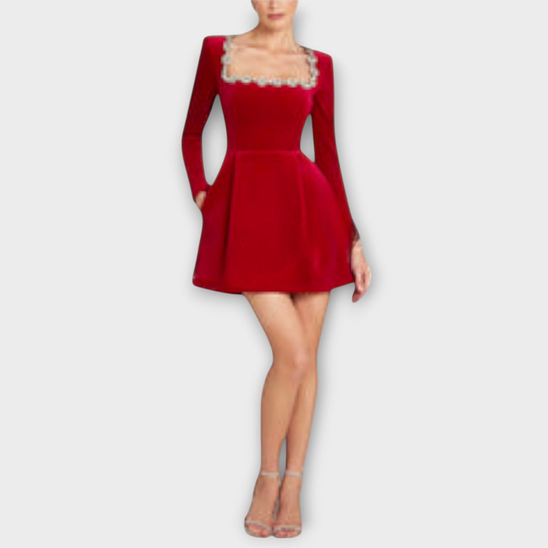 Wren - Vestido Mini de Veludo com Detalhes em Joias