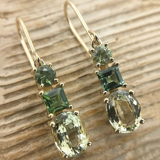 Brincos Pendentes Retrô Elegantes em Verde