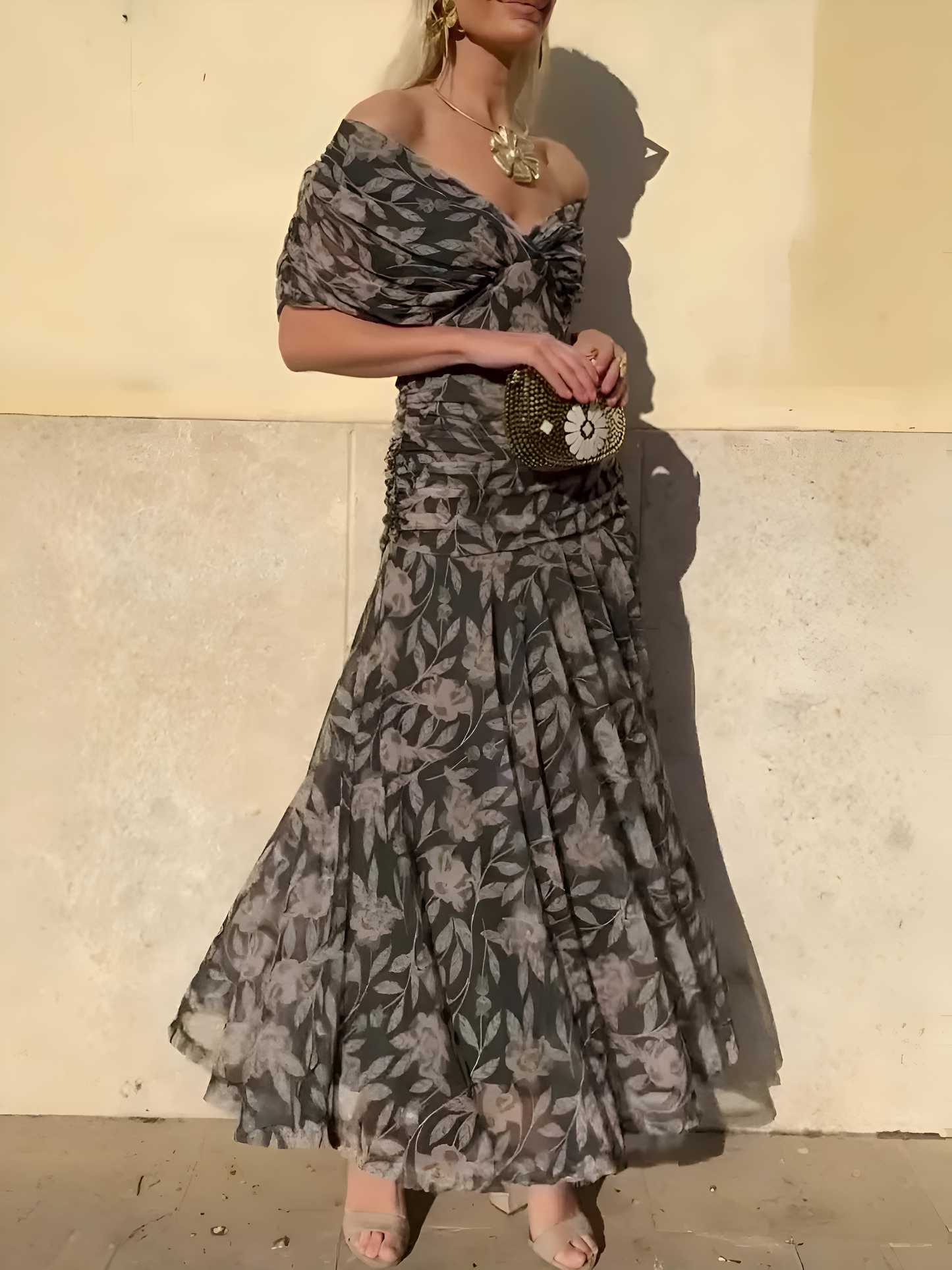 Flora Elegance™ | O vestido que celebra sua feminilidade