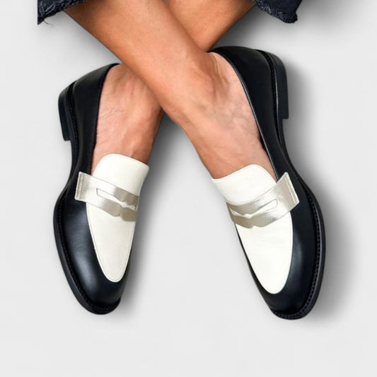 Xara – Sapatos loafers pretos com brilho metálico