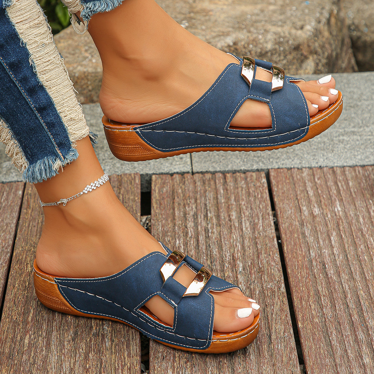 Capri Sandálias Slide com Fivela