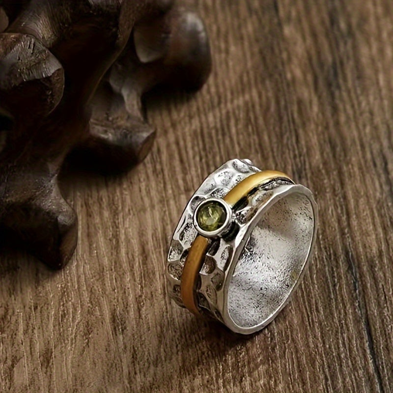 Anel Elegante com Zircônia Verde