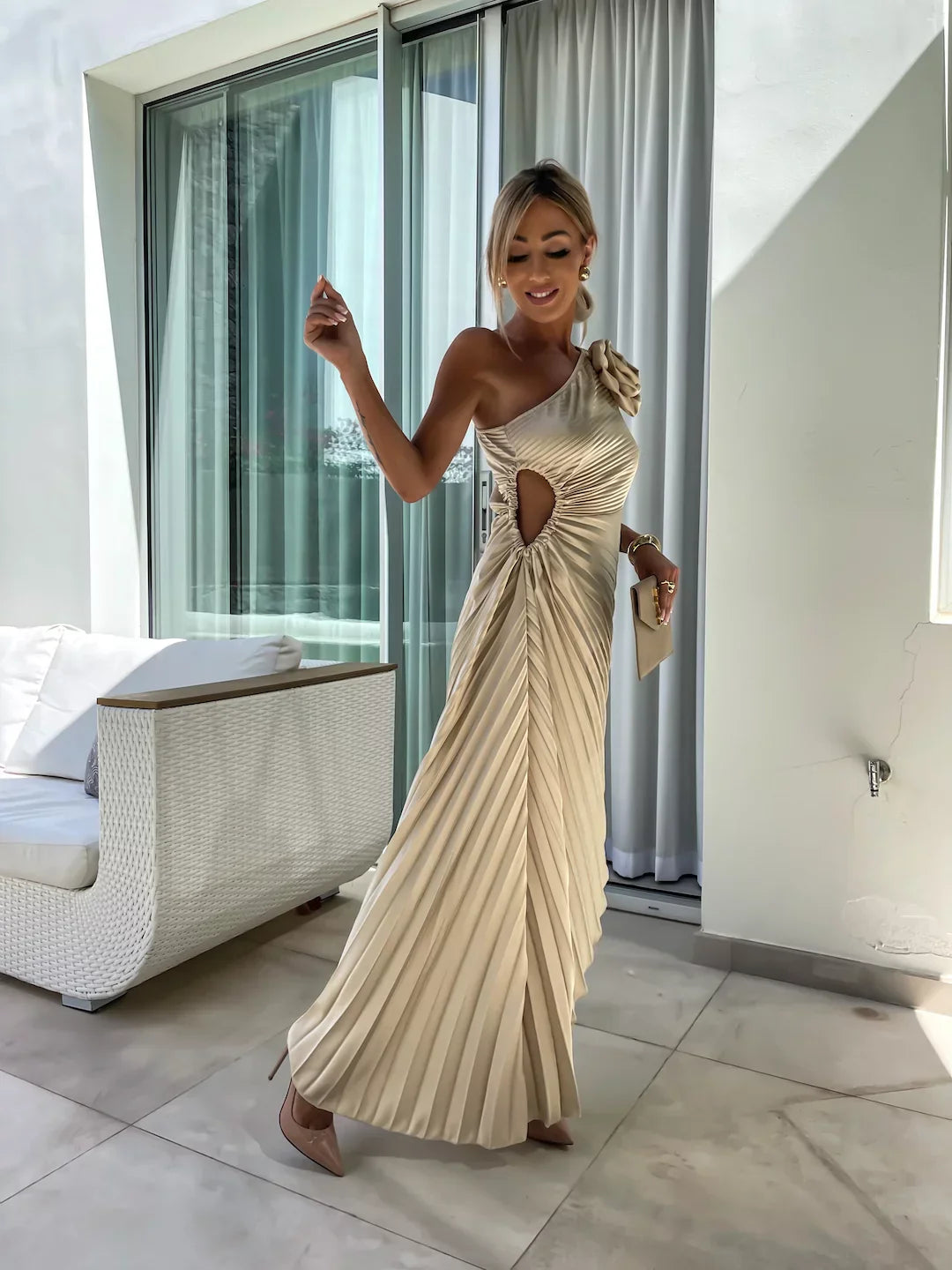 Dariella | Vestido Romântico de Flores com Um Ombro