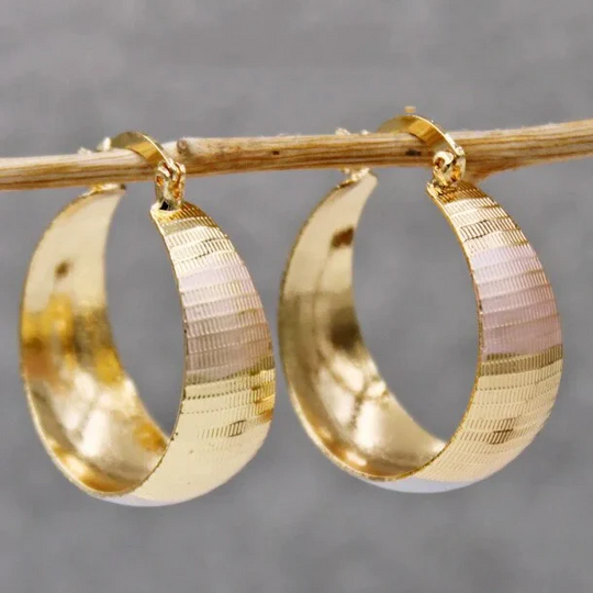 Brincos de Ouro Luxe Elegance