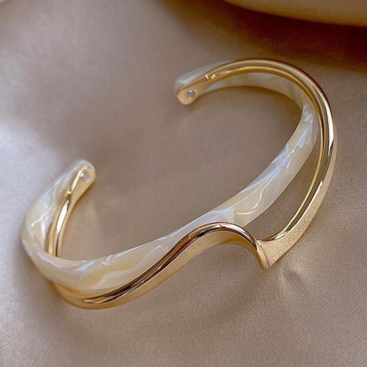 Bracciale em Ouro com Opala Branca Elegante