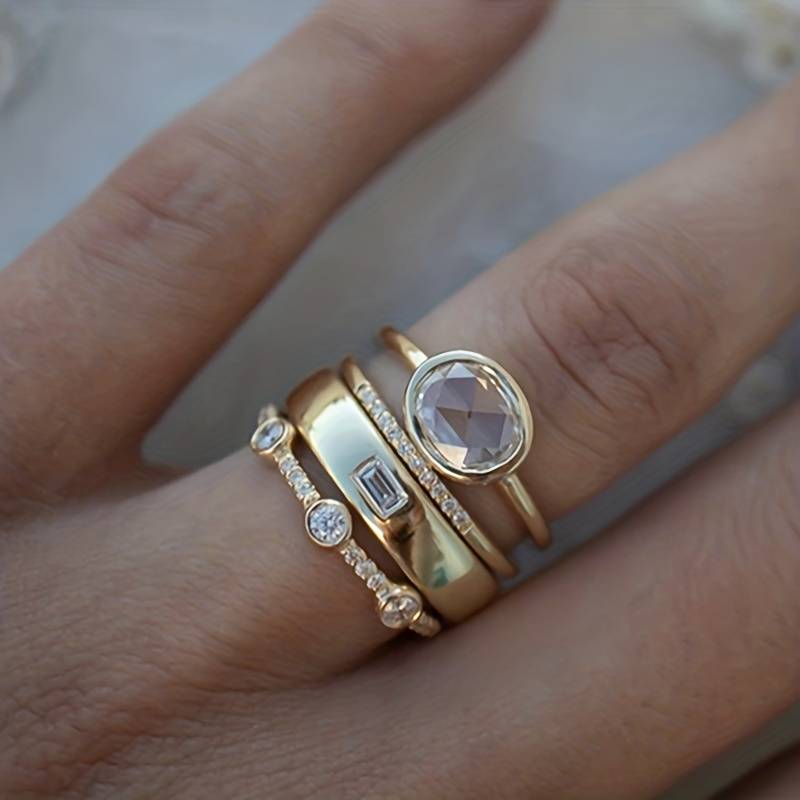 Raquel - Conjunto de Anéis de Ouro Vintage e Zircônias
