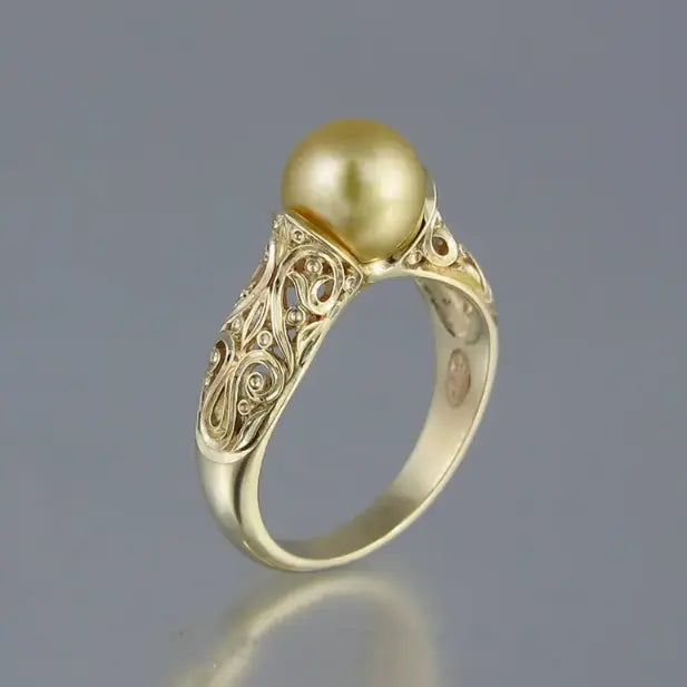 Anel de Pérola Vintage Dourado
