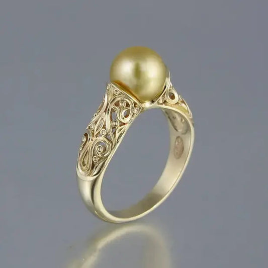 Anel de Pérola Vintage Dourado