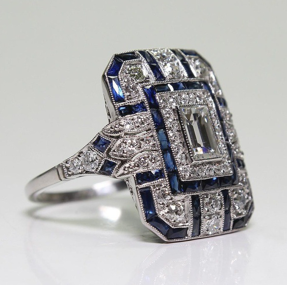 Anel Vintage Prateado Radiante com Zircônia Azul