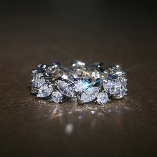Anel Eternity de Diamantes Marquise e Redondos Vintage