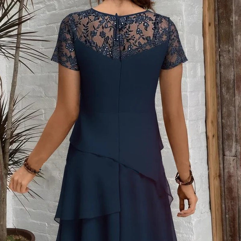 Clarissa - Vestido Midi Clássico